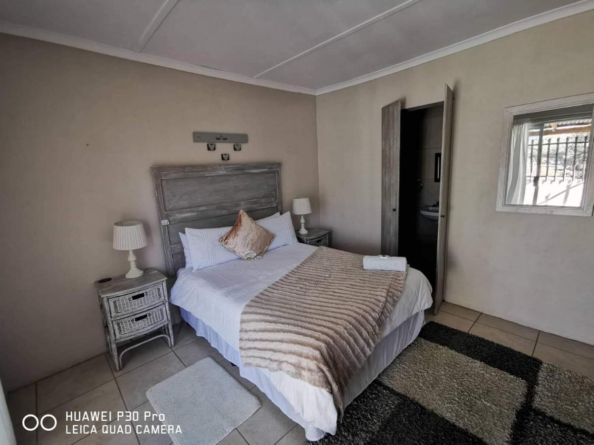Akkerdam Bed And Breakfast Calvinia Esterno foto